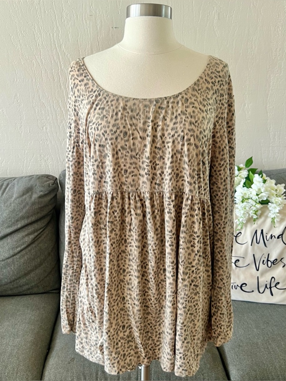 Tan Monroe & Main Printed Babydoll Top